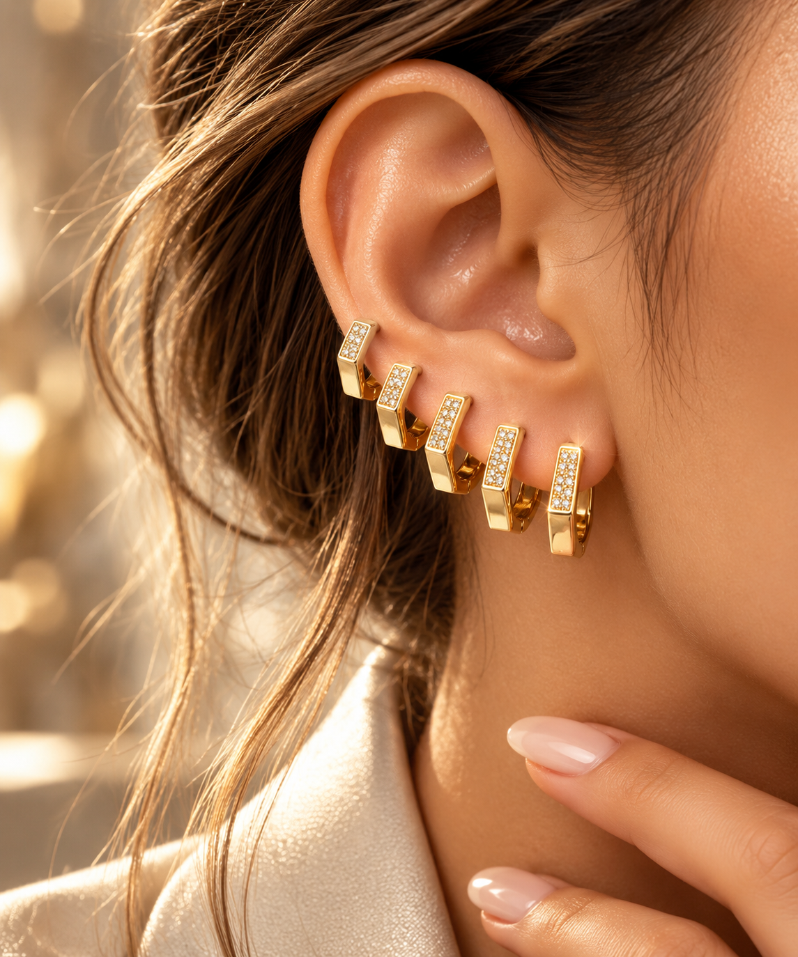 Petek Model Gold Renk Zirkon Taşlı Pirinç Kadın Küpe Seti